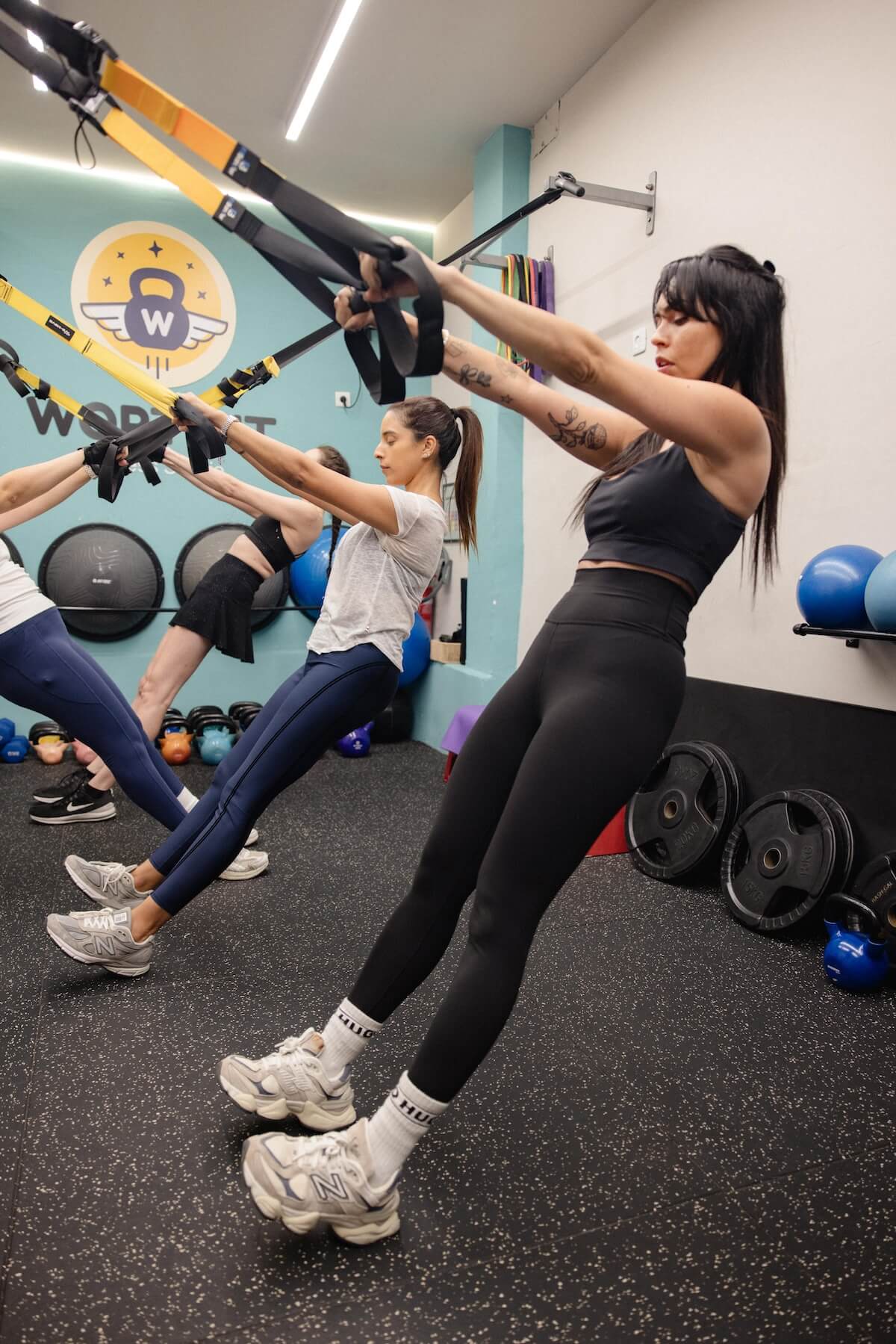 Hadas Worth It with a trainee happy